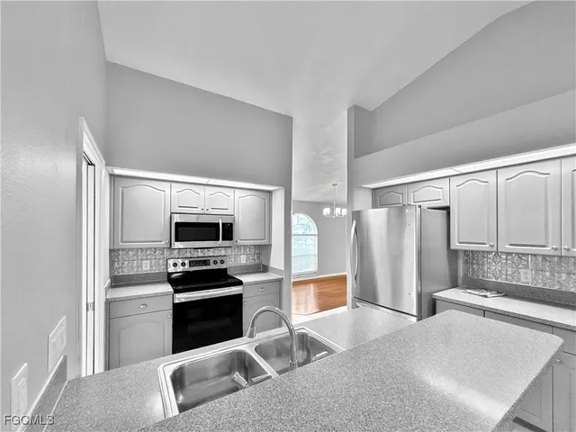 $2,045 | 5823 Buchanan Road, Venice, FL 34293