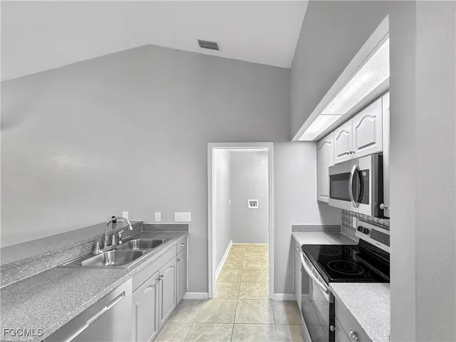 $2,045 | 5823 Buchanan Road, Venice, FL 34293