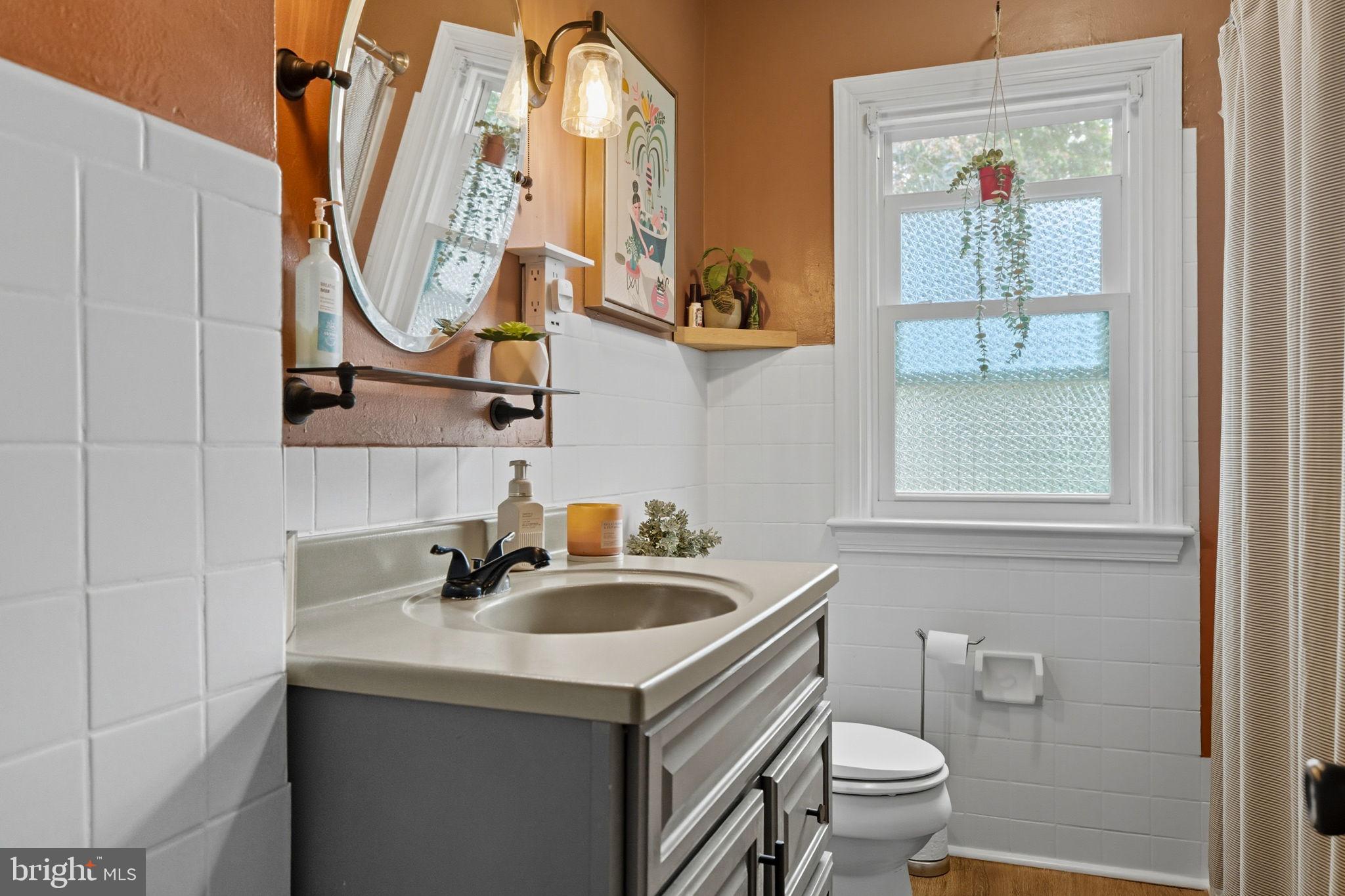 11804 Clearview Road Hagerstown, MD 21742 - Photo 24 of 63 Bathroom