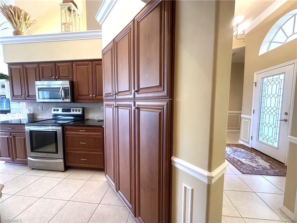 2109 Morning Sun Lane Naples, FL 34119 - Photo 14 of 34