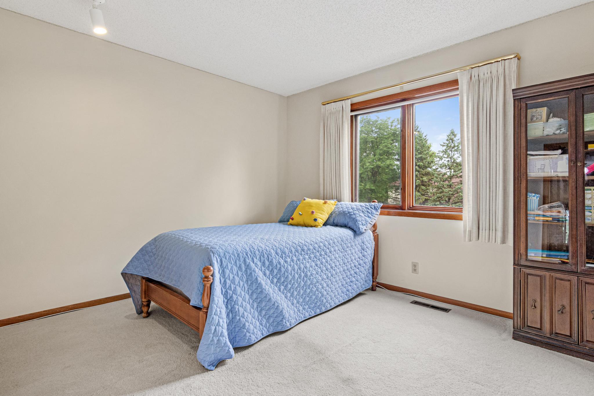 1890 Fox Ridge Road, Unit C St. Paul, MN 55118 - Photo 11 of 14