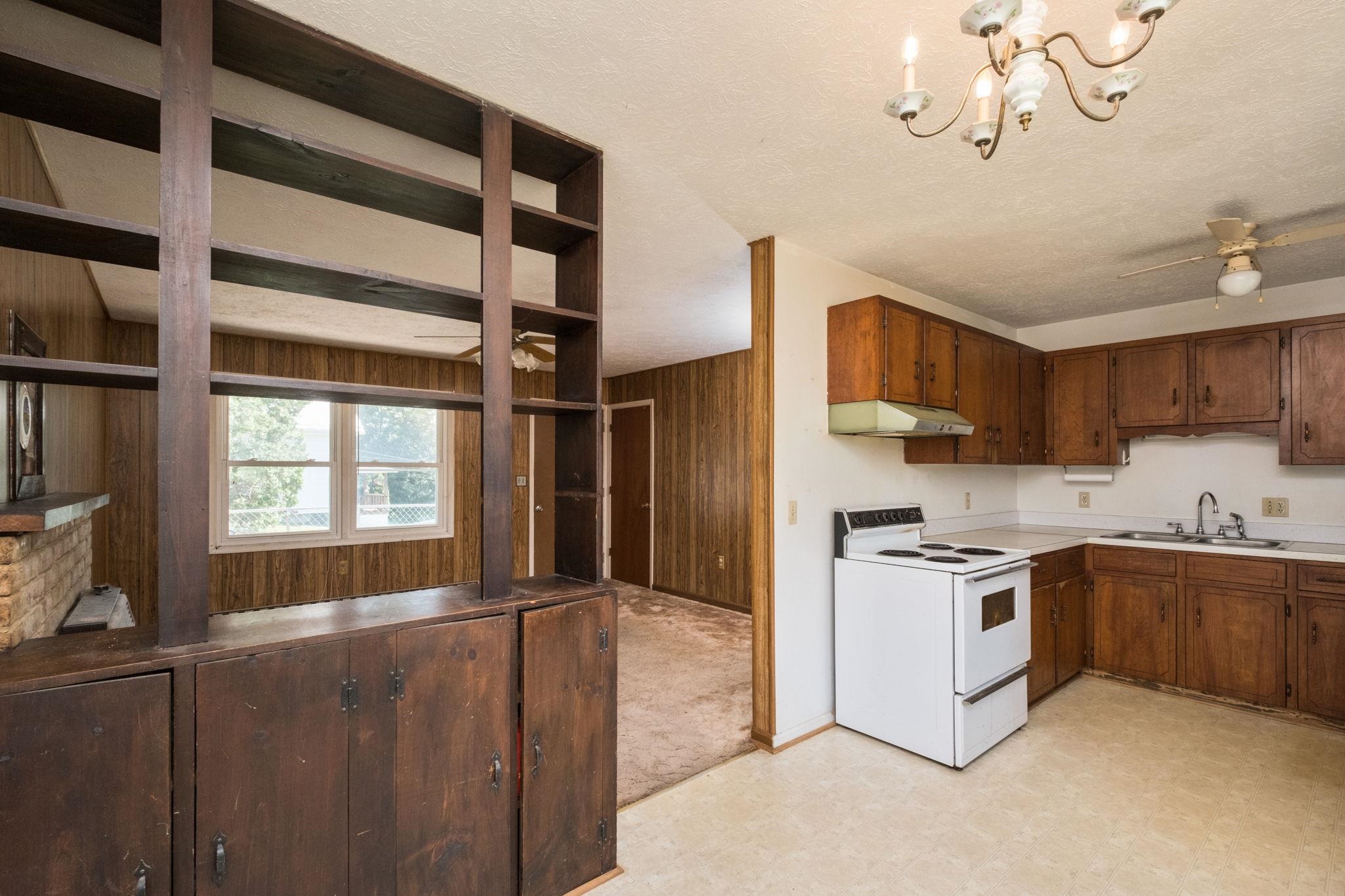 125 East Riverside Drive Timberville, VA 22853 - Photo 8 of 27