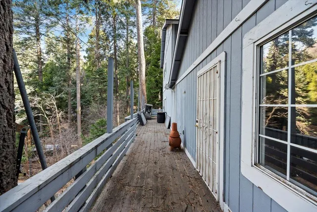 $575,000 | 810 Oakmont Lane, Lake Arrowhead, CA 92352