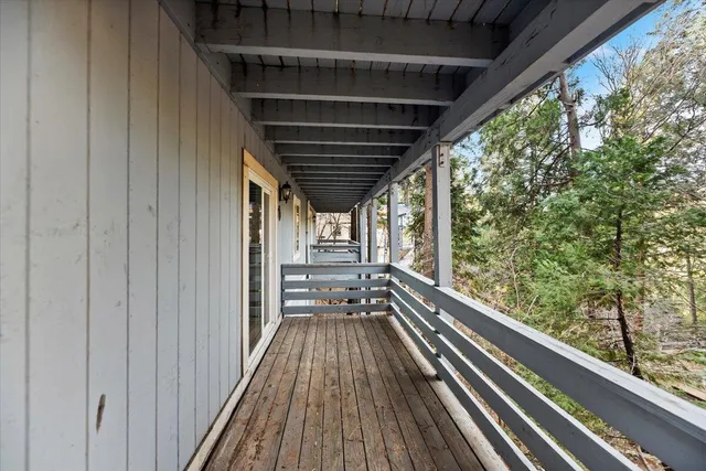 $575,000 | 810 Oakmont Lane, Lake Arrowhead, CA 92352