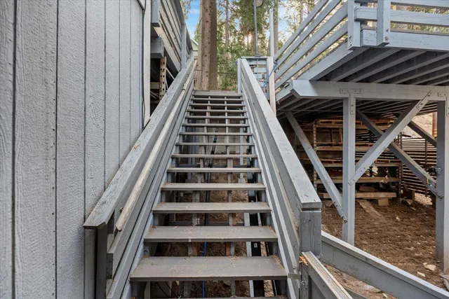 $575,000 | 810 Oakmont Lane, Lake Arrowhead, CA 92352