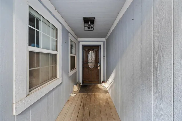 $575,000 | 810 Oakmont Lane, Lake Arrowhead, CA 92352