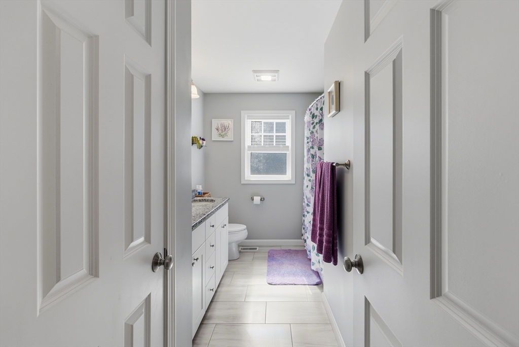 357 County Street Fall River, MA 02723 - Photo 15 of 33