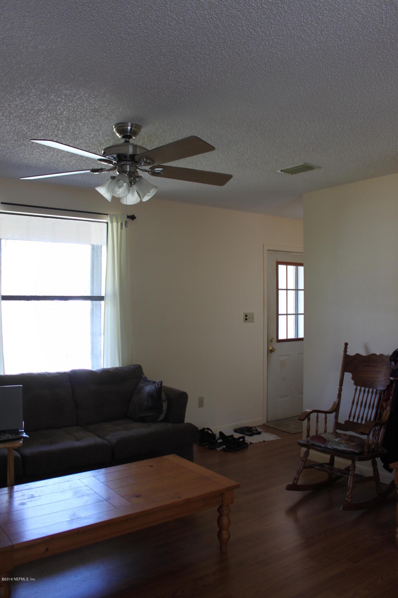 123 Park Road Interlachen, FL 32148 - Photo 13 of 14 Living Room