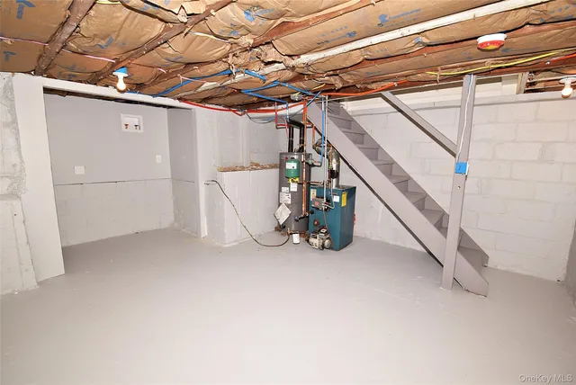 $649,000 | 371 Oceanside Street, Islip Terrace, NY 11752