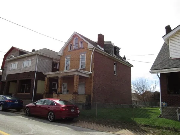$25,000 | 1306 Brinton Avenue, Braddock, PA 15104