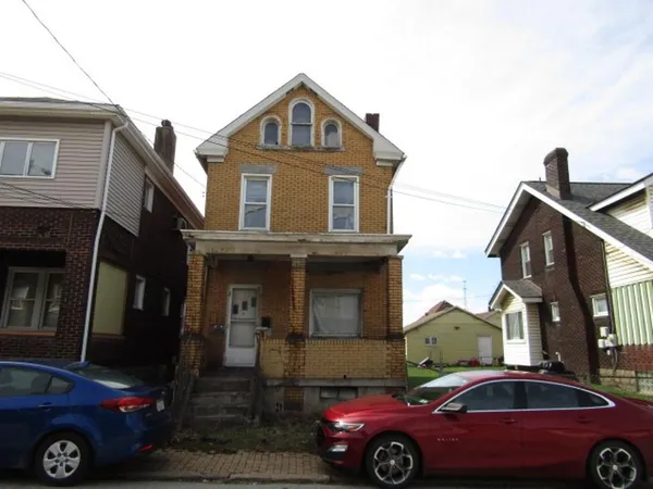 $25,000 | 1306 Brinton Avenue, Braddock, PA 15104