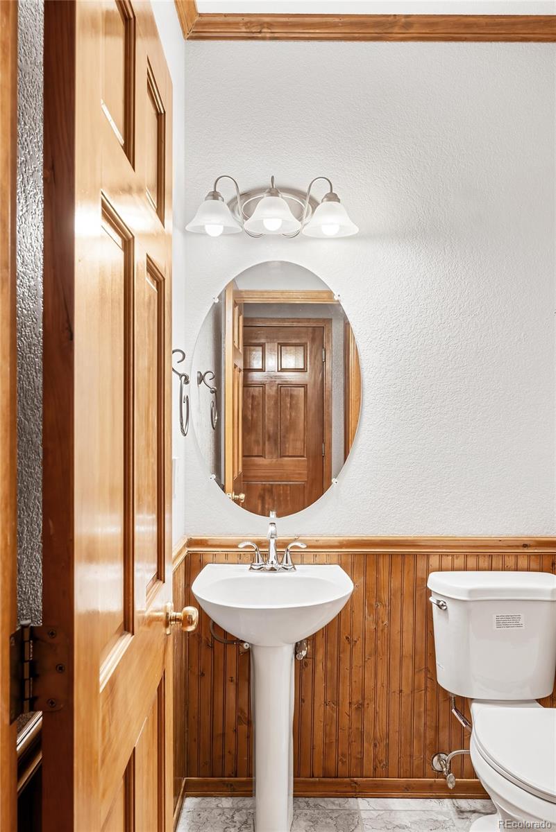 17771 East Maplewood Circle Aurora, CO 80016 - Photo 18 of 46