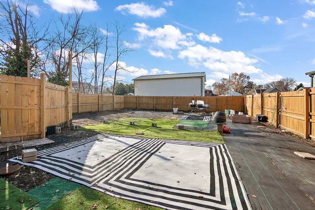 $166,600 | 907 North Virginia Street, Watseka, IL 60970