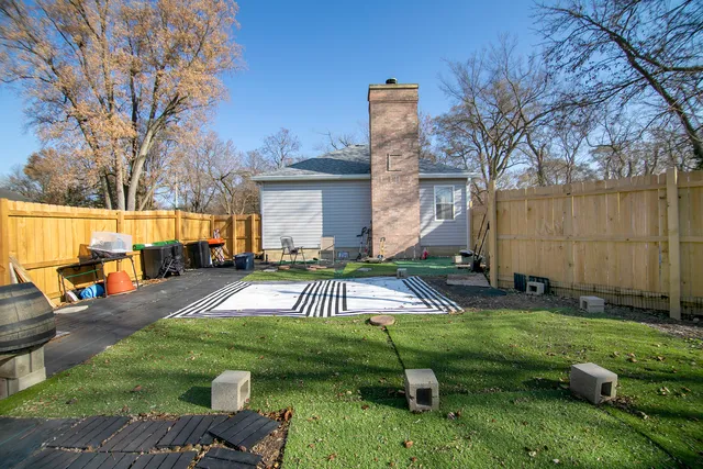 $166,600 | 907 North Virginia Street, Watseka, IL 60970