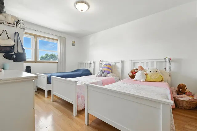 $333,000 | 8803 North Grand Street, Niles, IL 60714