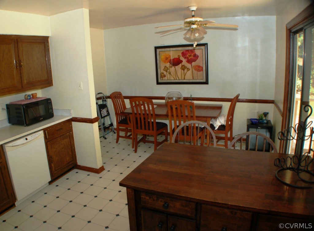 4595 Fox Chase Run Gum Spring, VA 23065 - Photo 3 of 10 Gallery Image 3