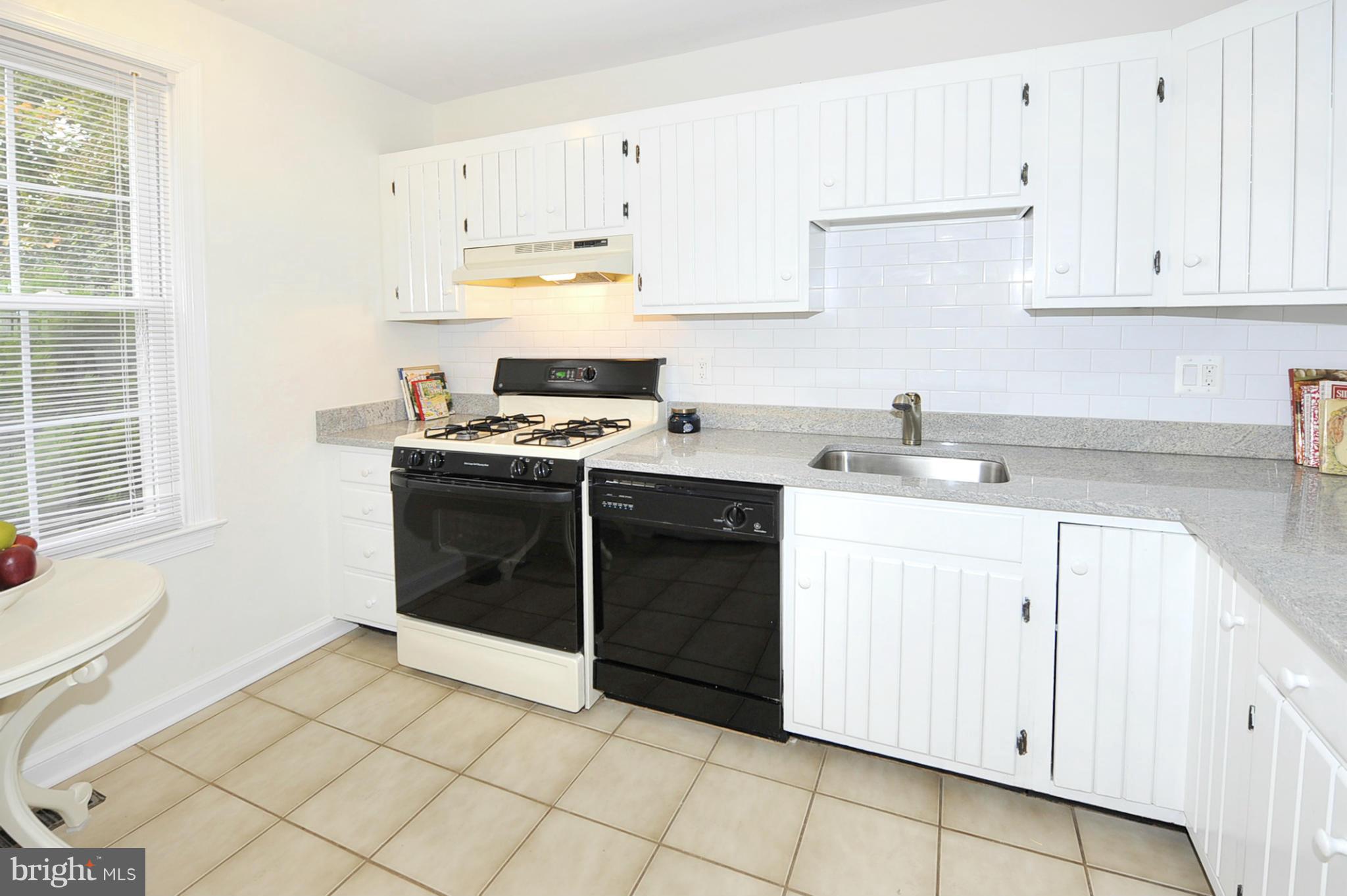 2207 Ontario Road Northwest Washington, DC 20009 - Photo 8 of 15 Kitchen