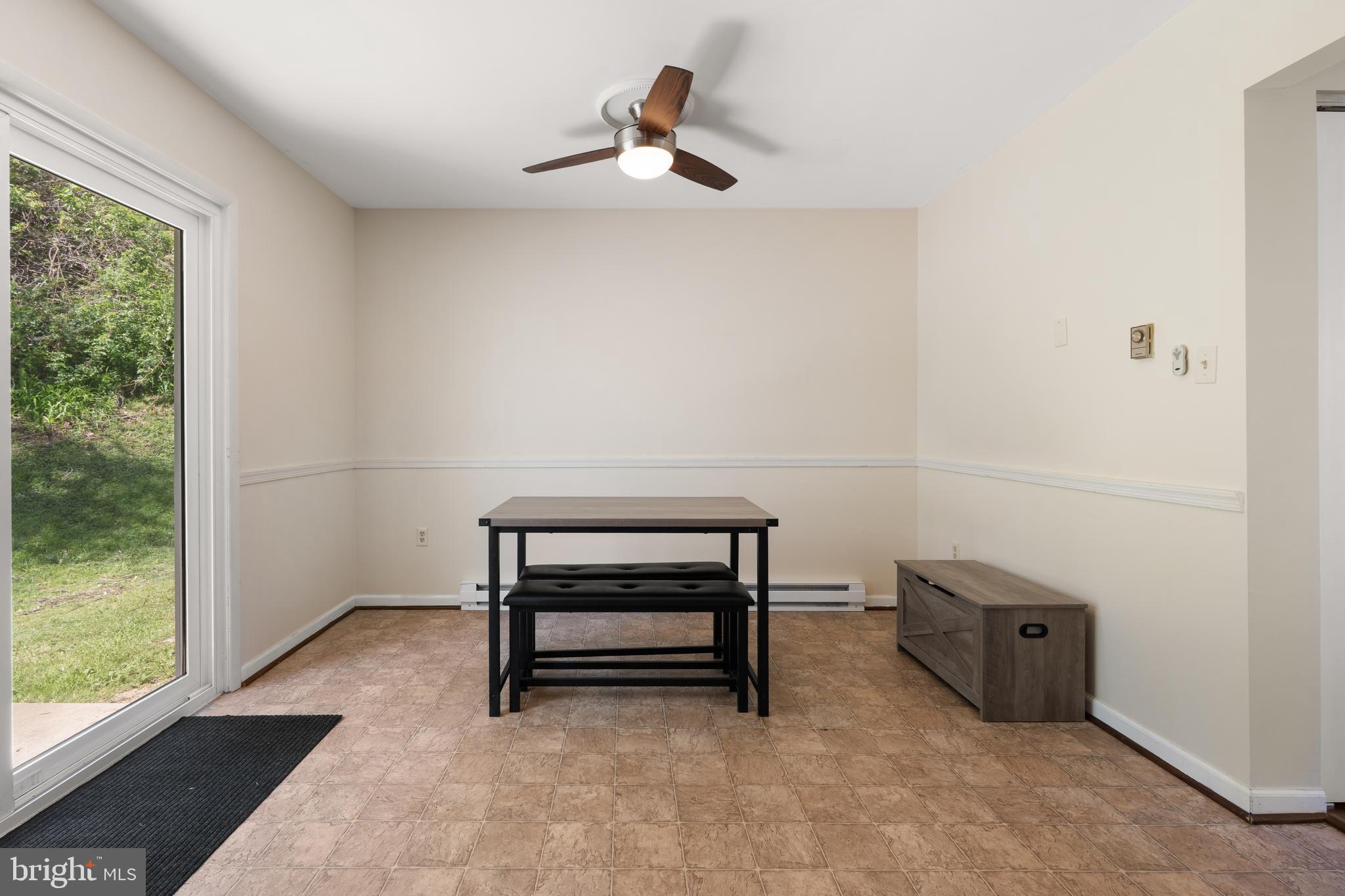 18 Wenner Drive Brunswick, MD 21716 - Photo 8 of 30 a room with a window