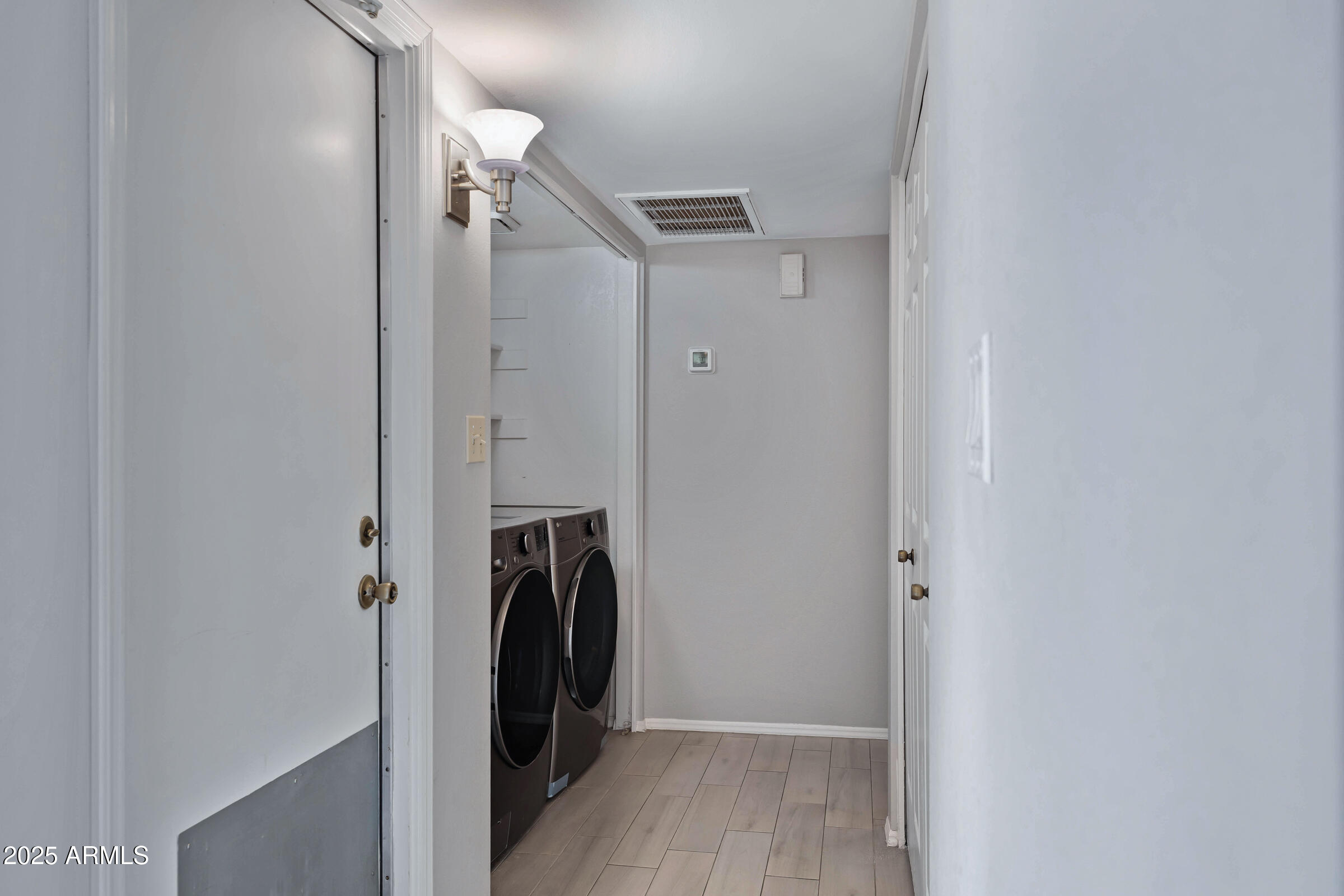 792 West El Monte Place, Unit 8 Chandler, AZ 85225 - Photo 18 of 33 a view of walk in closet