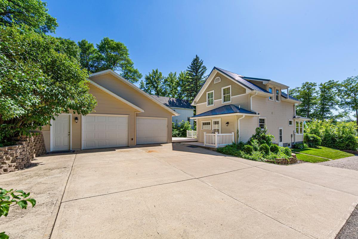 104 River Street Jackson, MN 56143 - Photo 12 of 32