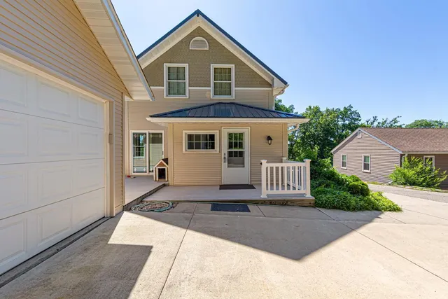 $228,000 | 104 River Street, Jackson, MN 56143