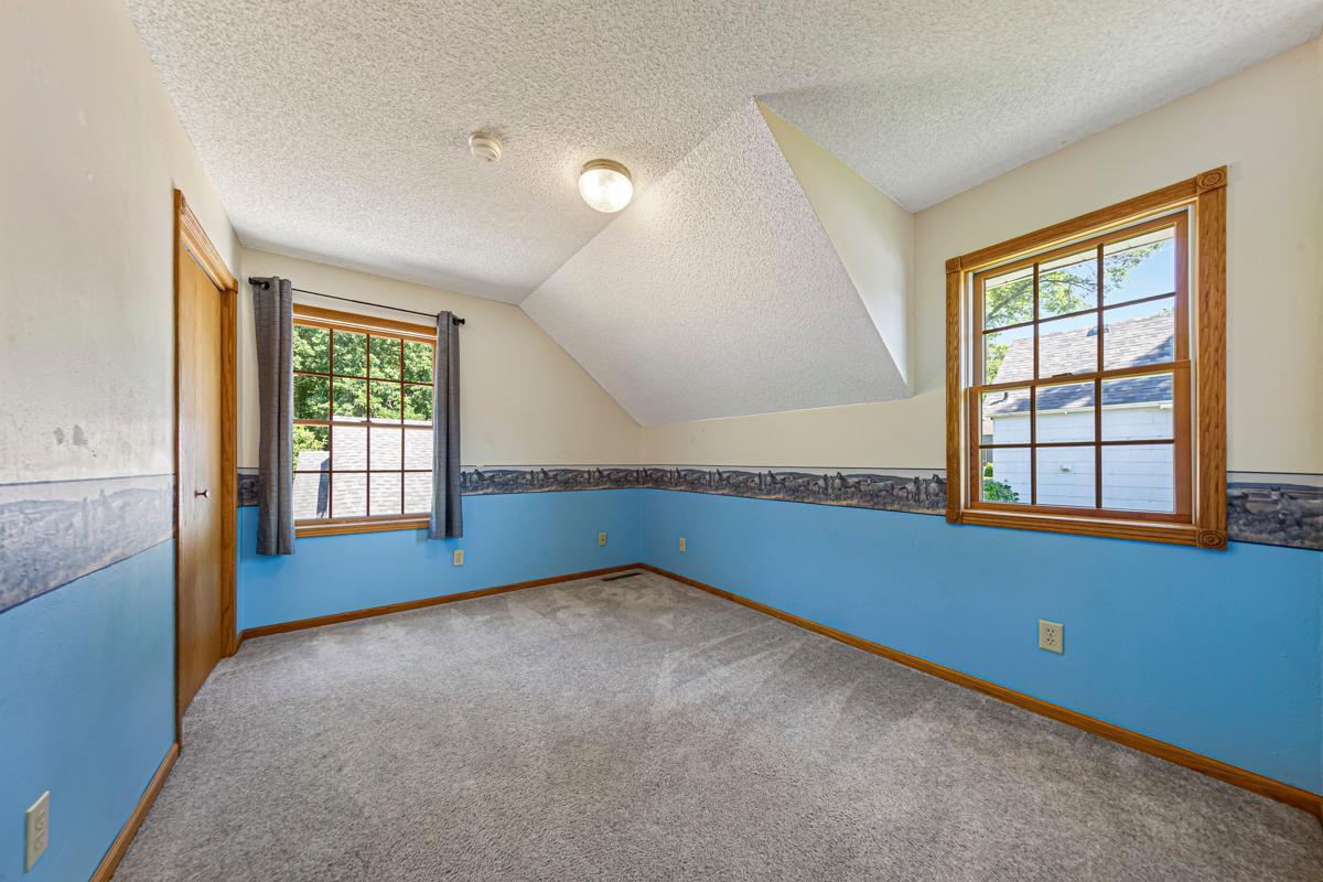 104 River Street Jackson, MN 56143 - Photo 6 of 32