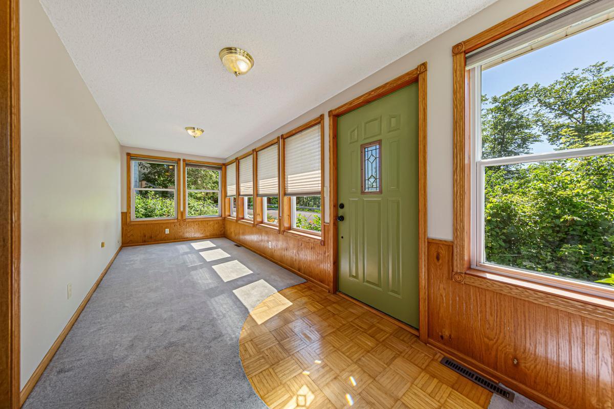 104 River Street Jackson, MN 56143 - Photo 10 of 32