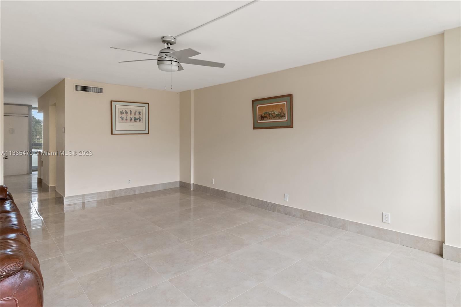 1401 South Federal Highway, Unit 204 Boca Raton, FL 33432 - Photo 6 of 22 a view of an empty room