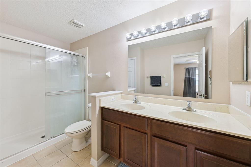 4246 Trident Point Oviedo, FL 32765 - Photo 12 of 37