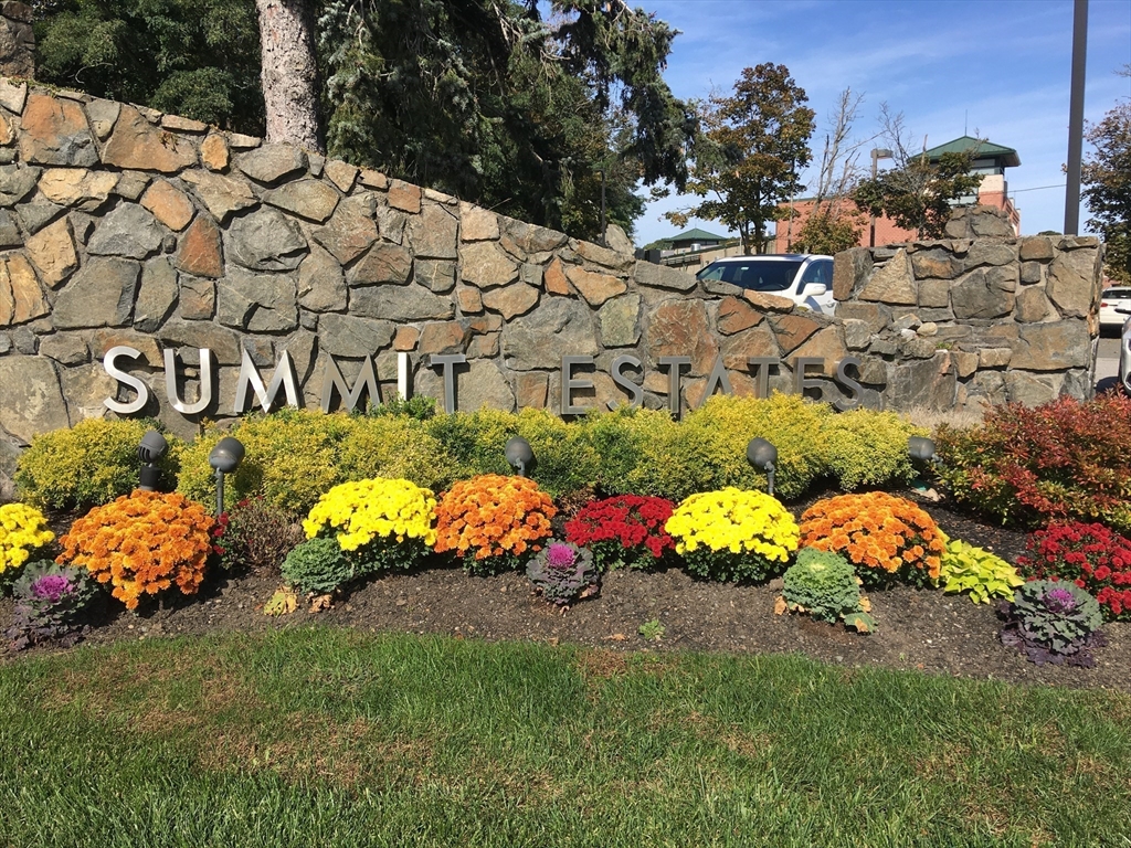 1002 Paradise Road, Unit 1M Swampscott, MA 01907 - Photo 1 of 25