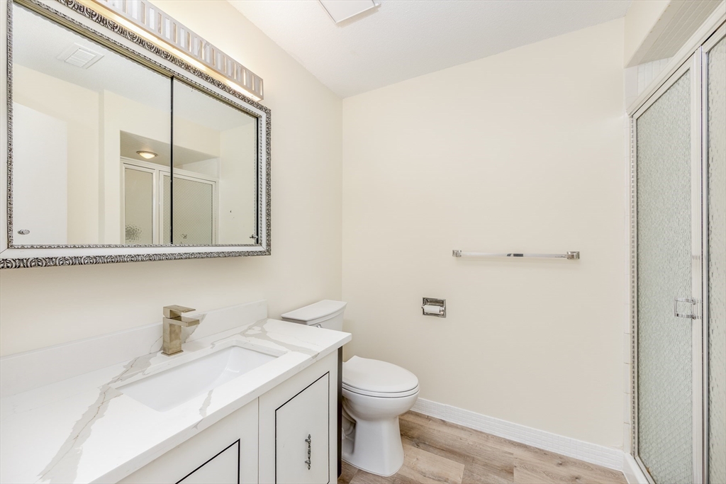 1002 Paradise Road, Unit 1M Swampscott, MA 01907 - Photo 17 of 31