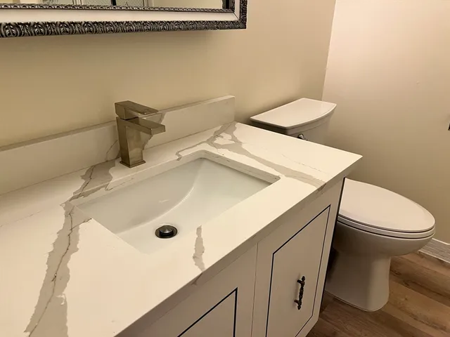 $2,900 | 1002 Paradise Road, Unit 1M, Swampscott, MA 01907