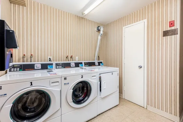 $2,900 | 1002 Paradise Road, Unit 1M, Swampscott, MA 01907