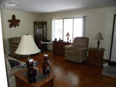 1298 East Dodge Road Mount Morris, MI 48458 - Photo 8 of 9 20153136-7.JPG