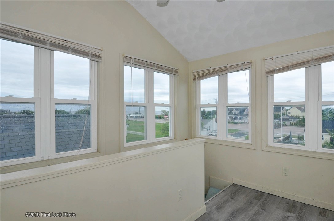13 Homestead Road Narragansett, RI 02882 - Photo 11 of 34 Gallery Image 11