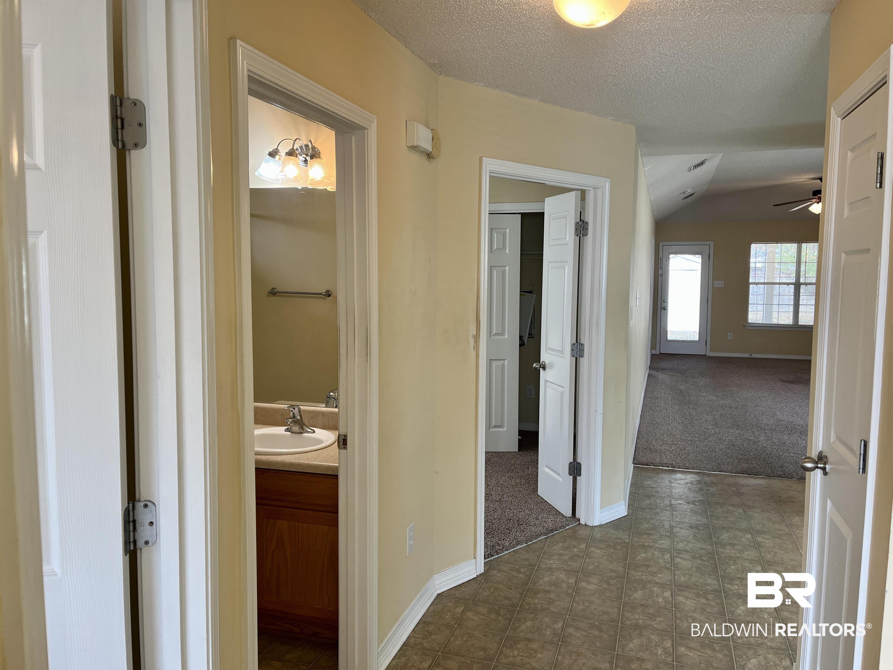 8918 Fall Court Mobile, AL 36695 - Photo 14 of 44