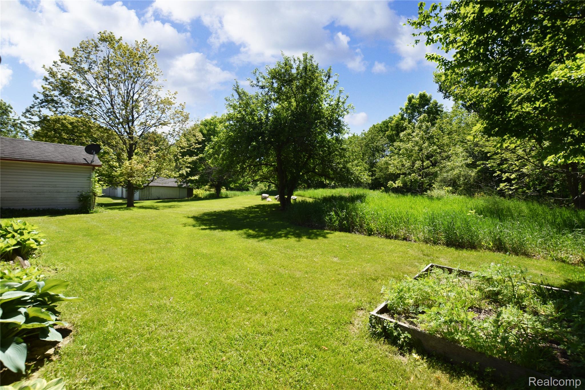 5252 Stimson Road Davison, MI 48423 - Photo 24 of 28 Back yard