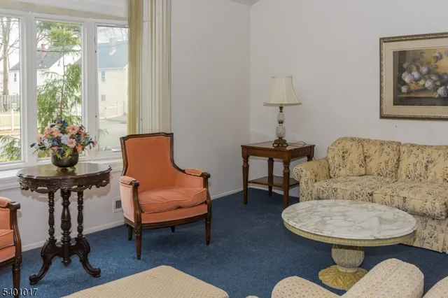 $699,999 | 4 Eastern Parkway, West Caldwell, NJ 07006