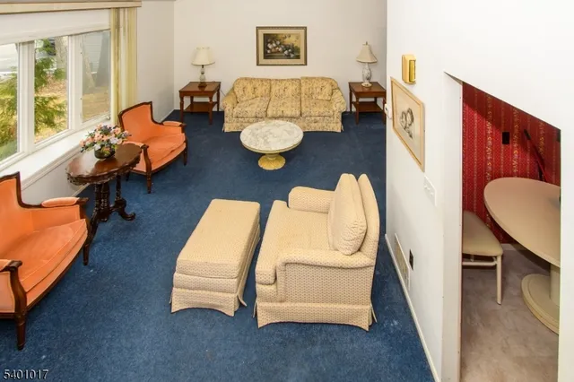 $699,999 | 4 Eastern Parkway, West Caldwell, NJ 07006