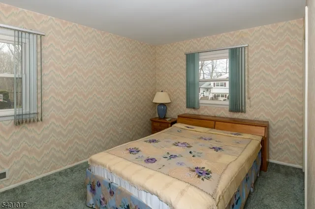 $699,999 | 4 Eastern Parkway, West Caldwell, NJ 07006