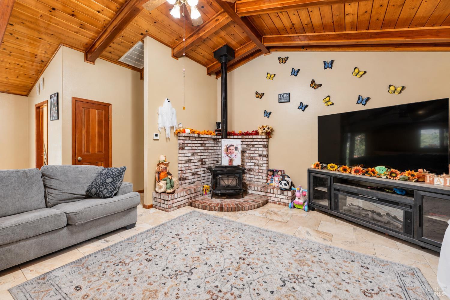5151 Eastside Calpella Road Ukiah, CA 95482 - Photo 9 of 25 Gallery Image 9