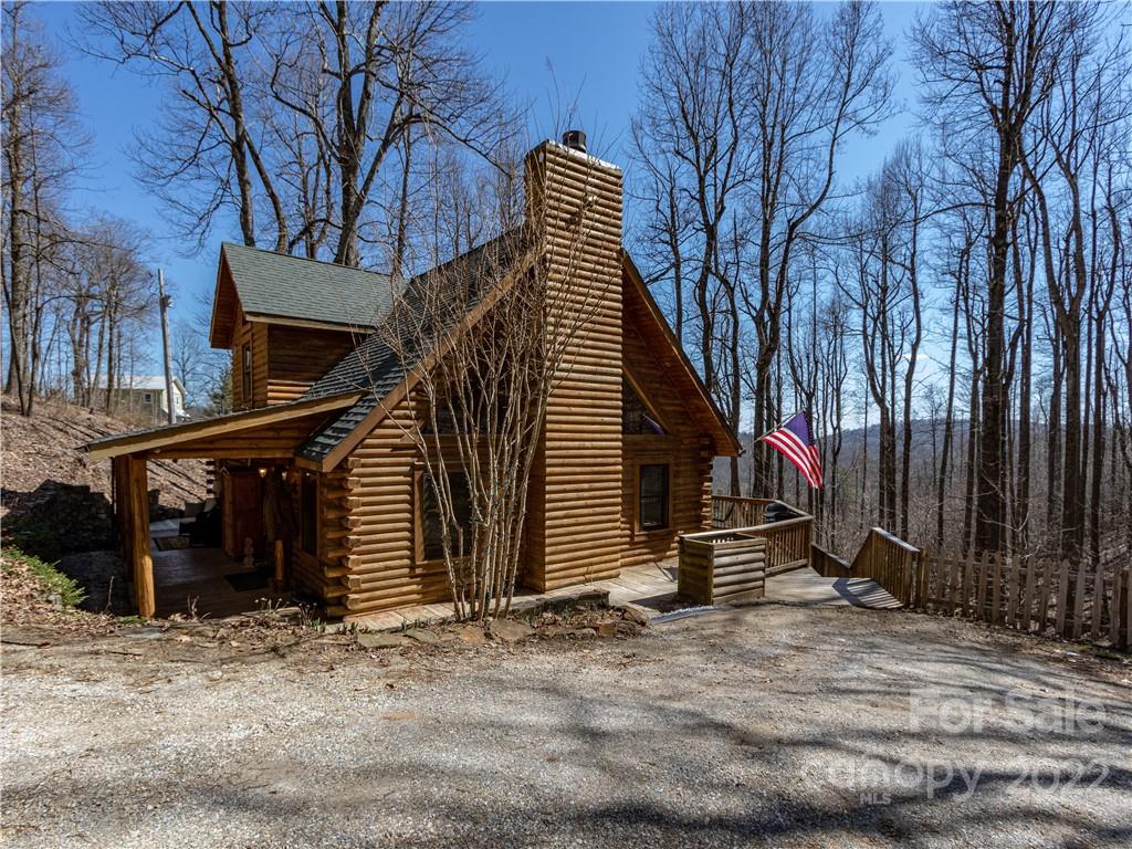 856 Carvers Knob Road Spruce Pine, NC 28777 - Photo 4 of 45 Gallery Image 4