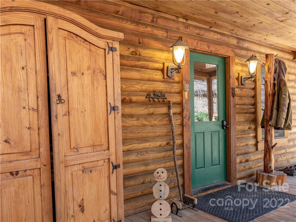 856 Carvers Knob Road Spruce Pine, NC 28777 - Photo 7 of 45 Gallery Image 7