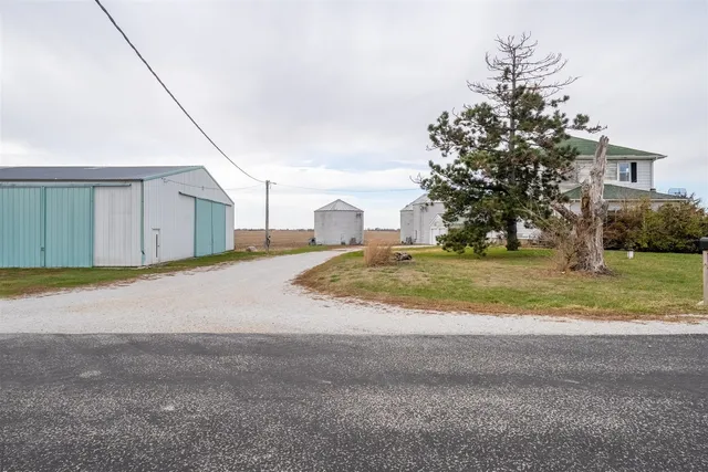 $150,000 | 28234 North 1600 East Road, Gridley, IL 61744