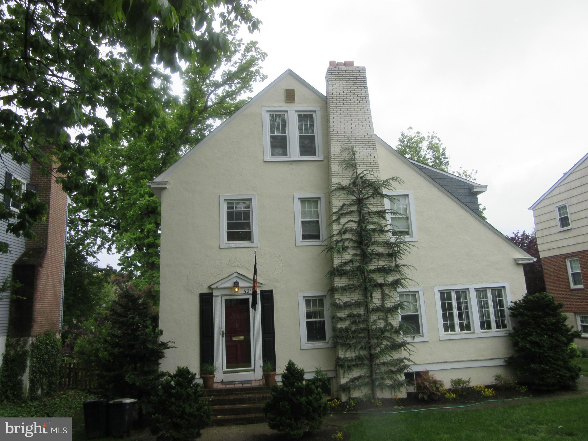 521 Dunkirk Road Baltimore, MD 21212 - Photo 1 of 1 a front view of a house with garden