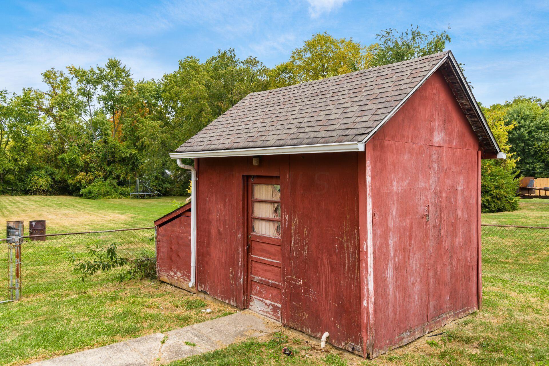 1156 Evergreen Road Columbus, OH 43207 - Photo 8 of 15 Shed