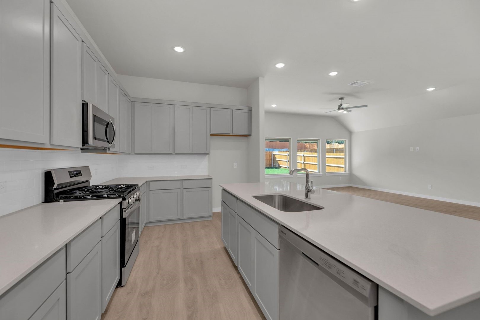 31104 Rena Coast Drive Huffman, TX 77336 - Photo 10 of 35 Kitchen in the Pecos home plan by Trophy Signature Homes – REPRESENTATIVE PHOTO