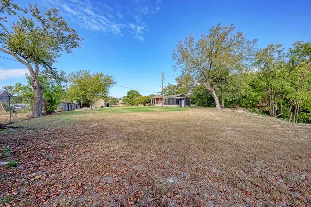 $1,200 | 2785 North Main Street, Unit B, Bastrop, TX 78602