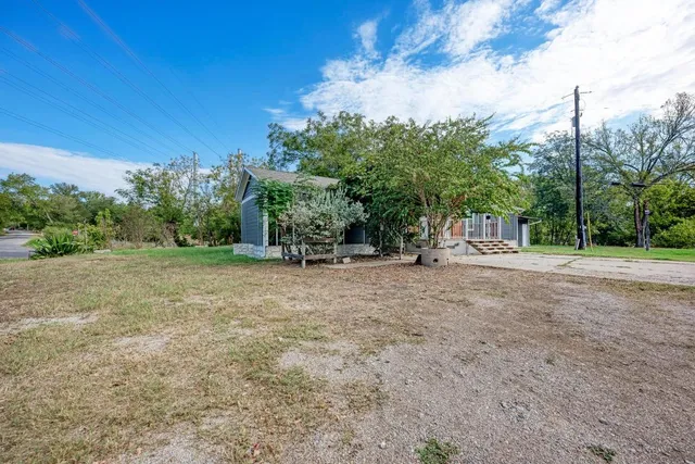 $1,200 | 2785 North Main Street, Unit B, Bastrop, TX 78602