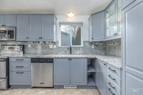 $380,000 | 18 Franklin Park Drive, Boise, ID 83709